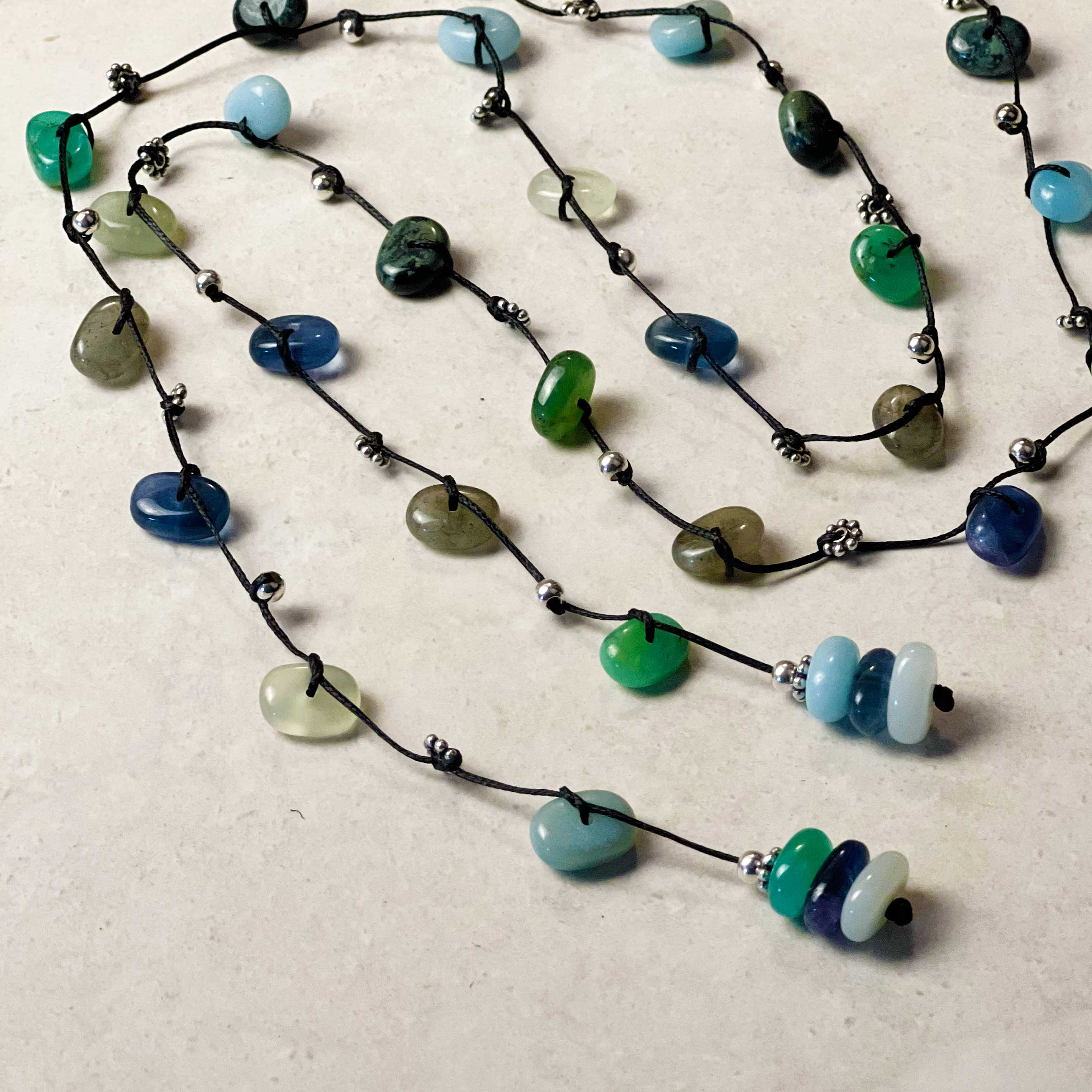 Heart chakra stone necklace store