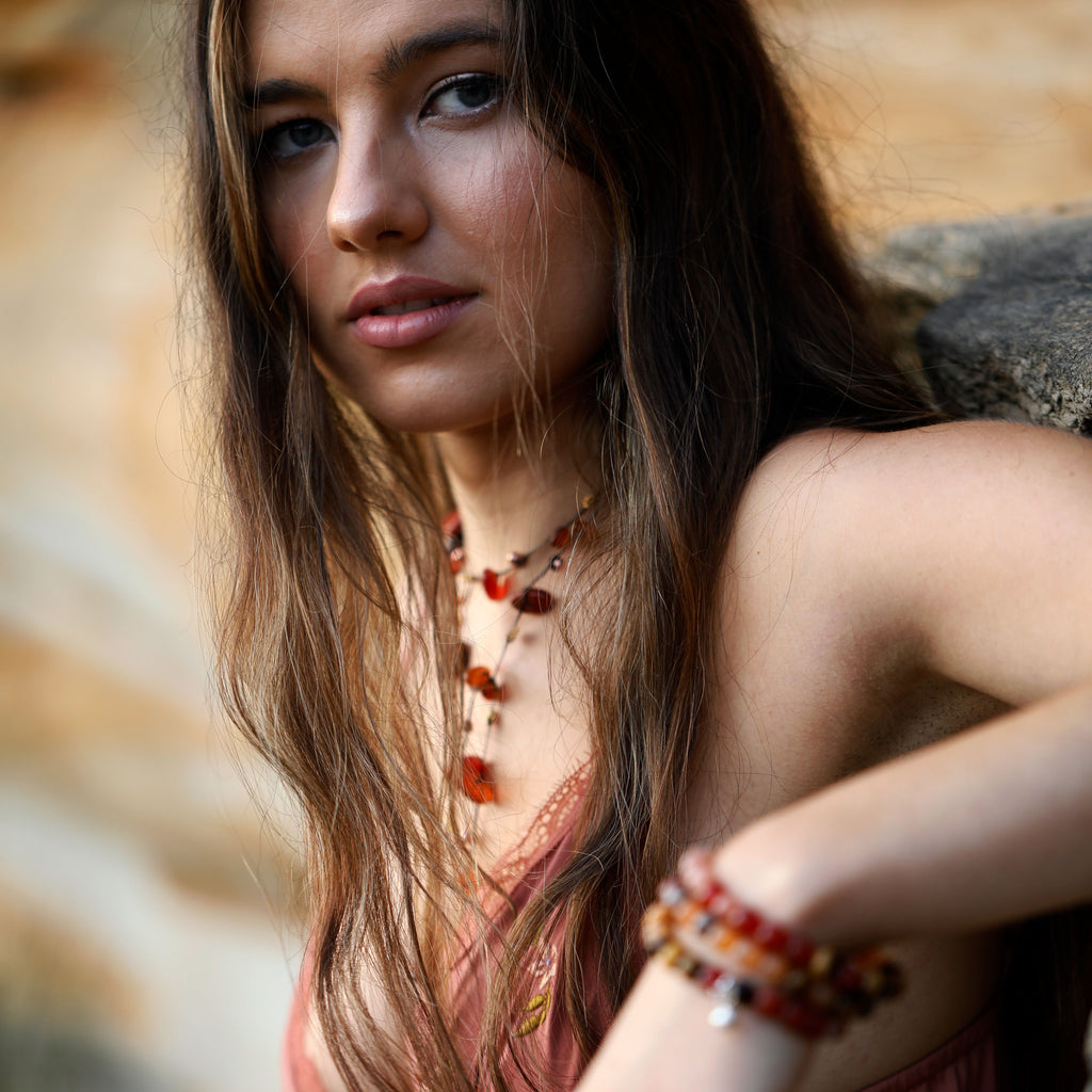 Unisex Sacral Chakra Stone Crystal Necklace – Creativity, Passion, Flow